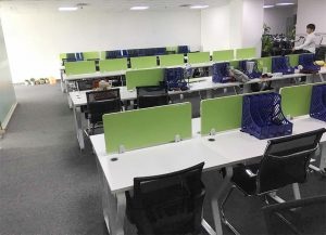 屏风开放式办公桌